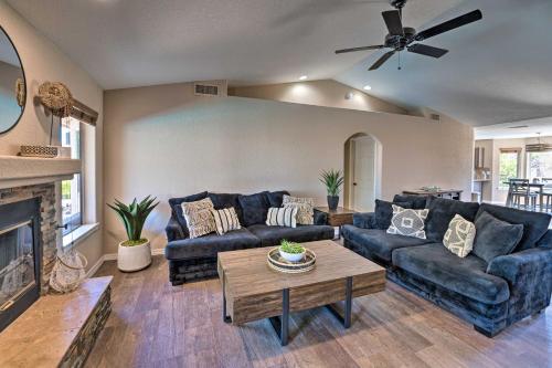 Desert Gem With Pool And Bbq, 5 Mi To Lake Havasu