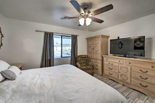 Cozy Home With Large Yard, 2 Mi To Lake Havasu!
