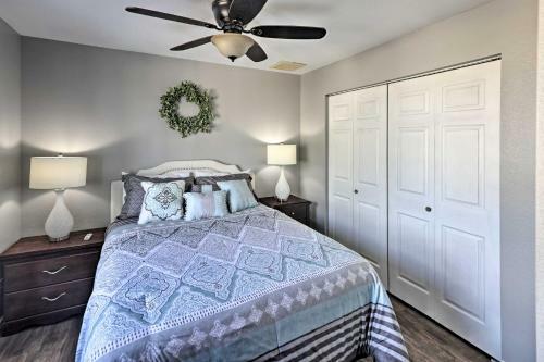 Zen Desert Oasis With Lake View, 1 Mi To Beach!