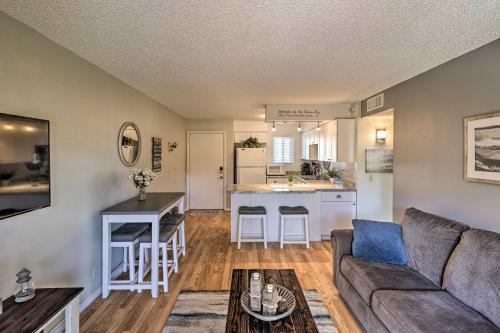 Apartamento Condo With Balcony Walk To Lake, Dining, Shops