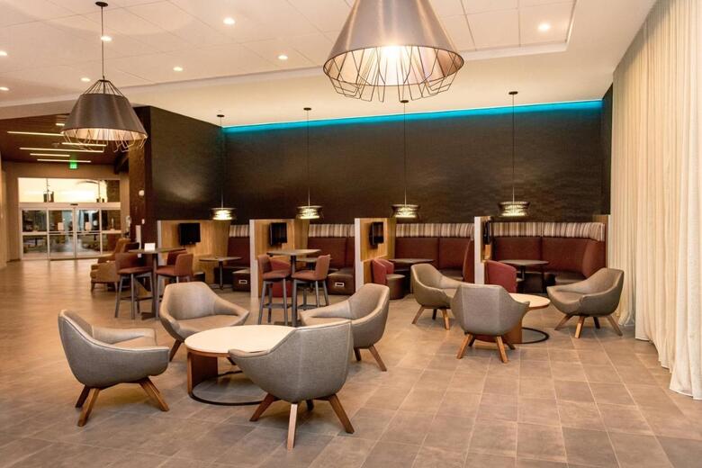 Hotel Courtyard By Marriott Mesa At Wrigleyville West