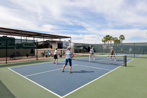 Mesa Spirit Park Model Premium 2 - Entire Home 55 Plus Community