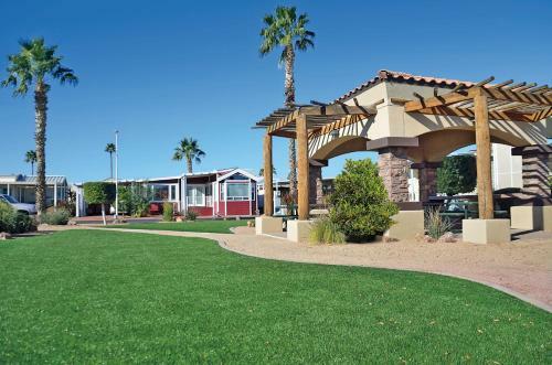 Mesa Spirit Park Model Premium 2 - Entire Home 55 Plus Community