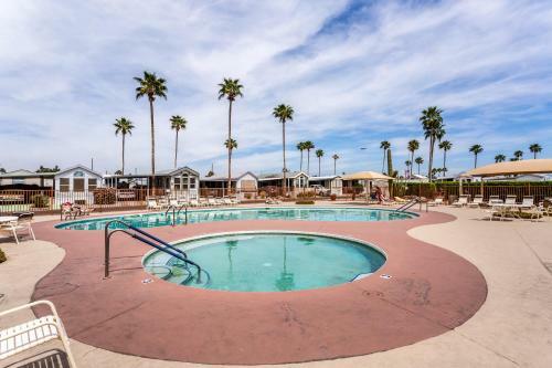 Mesa Spirit Park Model Premium 3 - Entire Home 55 Plus Community