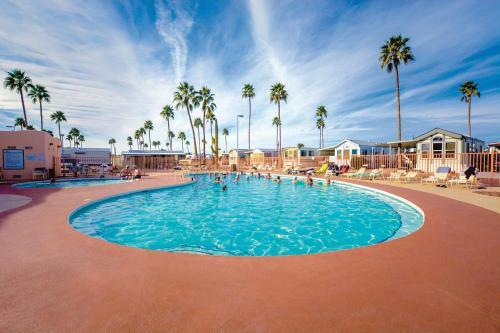 Mesa Spirit Park Model Premium 7 - Entire Home 55 Plus Community