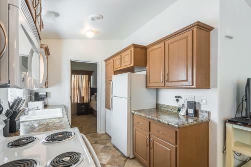Monte Vista Canyon Villa 1 - Entire Home 55 Plus Community