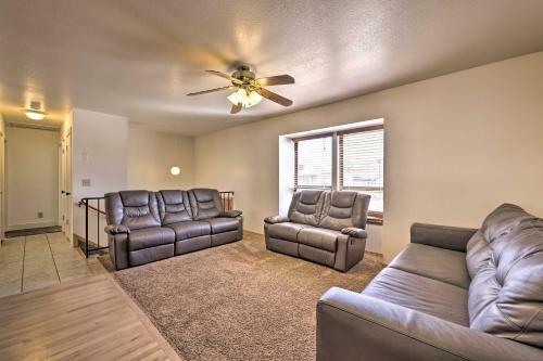 Home With Fire Pit And Yard Less Than 3 Miles To Lake Powell