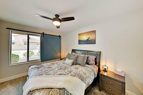 Upgraded Retreat - Poolside Oasis, Patio & Grill Home