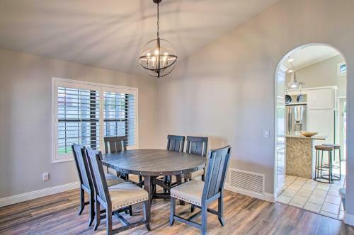 Trendy Phoenix Home With Pool - Walk To Lookout Mtn!