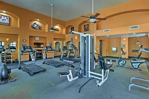 Apartamento Resort-style Condo - 15 Miles To Downtown Phoenix!
