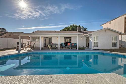 Quiet Desert Refuge With Mtn Views - Walk To Trails!