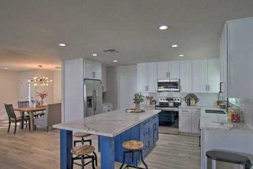 Spacious And Modern Home Less Than 6 Mi To Lookout Mountain!