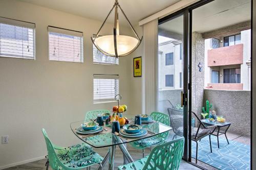 Apartamento Chic Condo With Pool About 3 Mi To Downtown Phoenix!