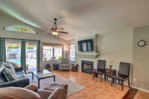 Modern Phoenix Oasis With Heated Pool, Patio And Grill
