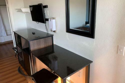 Hotel Super 8 By Wyndham Phoenix West