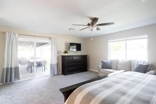 Family Friendly Modern With Gated & Heated Pool Home