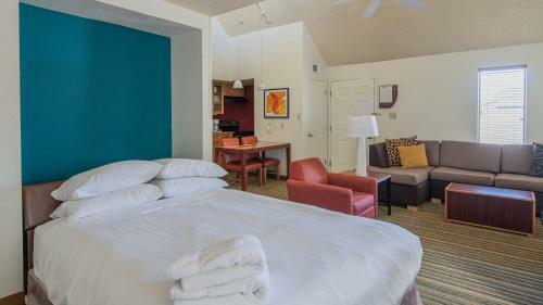 Wanderjaunt - North Phoenix Apartments