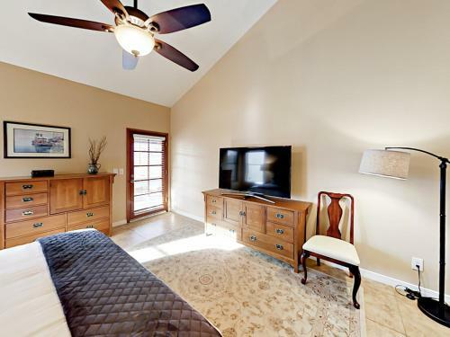 Inviting Central Scottsdale Stunner Home