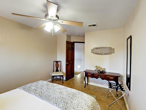 Inviting Central Scottsdale Stunner Home