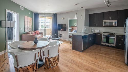 Luxury Biltmore Apartments By Wanderjaunt