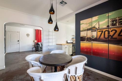 Cozy 2br Home In Central Phoenix By Wanderjaunt