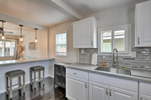 Cozy Cottage With Patio 2 Mi To Downtown Phoenix!