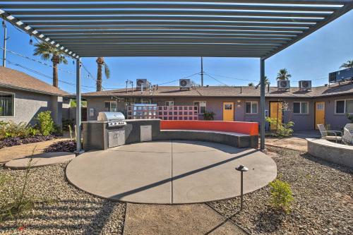 Cozy Cottage With Patio 2 Mi To Downtown Phoenix!