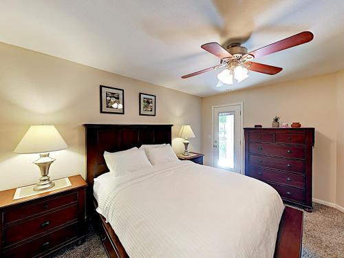 Apartamento Stylish & Spacious Condo With Pool, Spa & Gym Condo