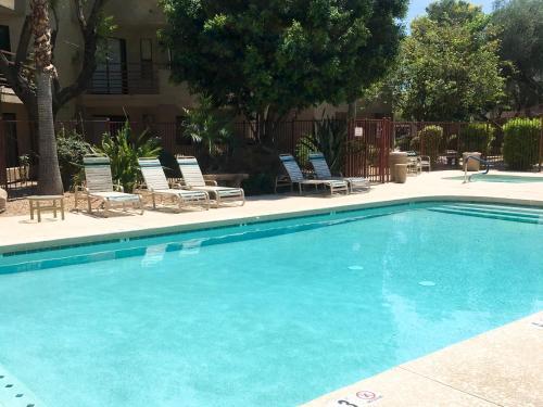 Apartamento Stylish & Spacious Condo With Pool, Spa & Gym Condo
