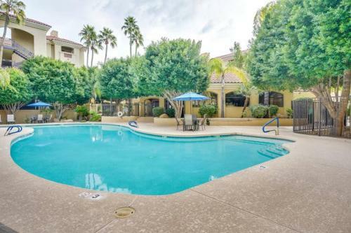 Comfort And Style In The Phoenix Biltmore Area!