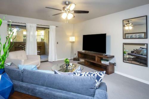 Comfort And Style In The Phoenix Biltmore Area!