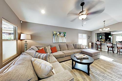 17347 N 20th Home Home