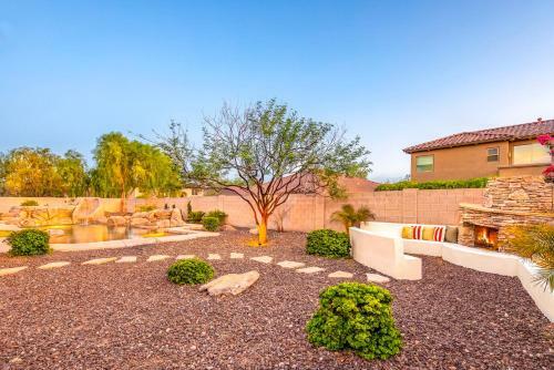 Desert Hills Estate