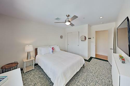 Parkcrest Home With Pool & Firepit - Near Old Town! Home