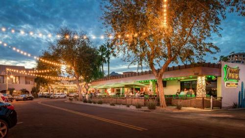 Scottsdale - 8447 E Lewis Avenue