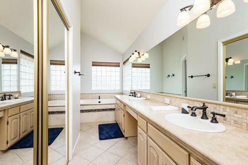 Paradise Retreat 4br By Casago