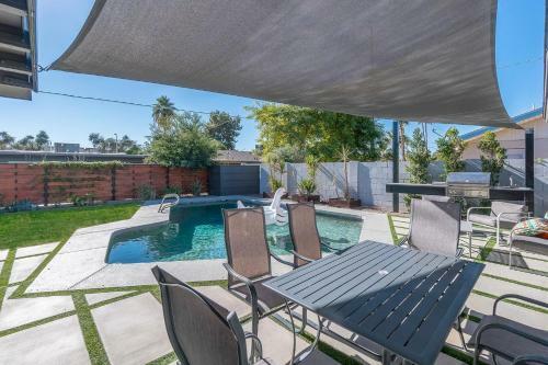 Scottsdale - 8313 E Crestwood Way