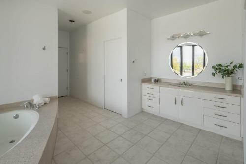 Fallbrook By Avantstay