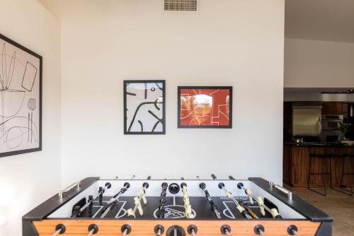 Desert Oasis W/ Pool, Table Tennis, & Fire Pit ? Caspian By Avantstay