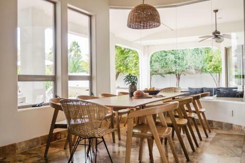Farrier - Spectacular 7br Mediterranean-style Estate W Pool & Spa