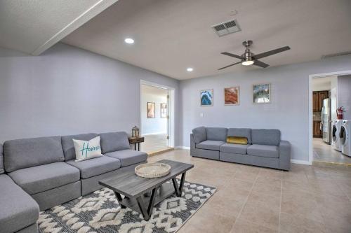 Modern Scottsdale Home With Pool, Games And Patio