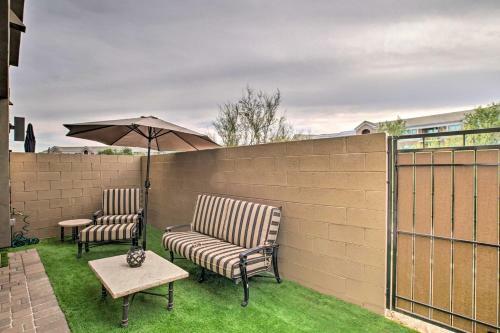 Townhome With Pool Access, Outdoor And Urban Fun!