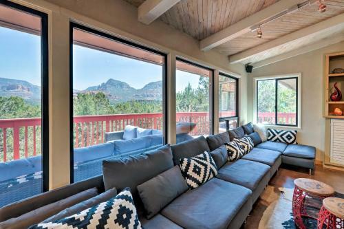 Sedona Home With Stunning Mtn Views, Fire Pit And Deck!