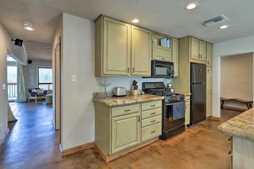 Sedona Home With Stunning Mtn Views, Fire Pit And Deck!