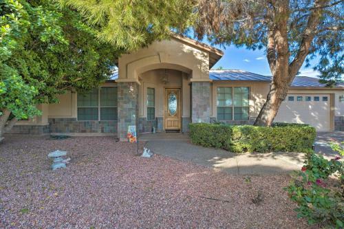 Luxurious Surprise Abode On A Citrus And Horse Ranch!