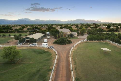 Luxurious Surprise Abode On A Citrus And Horse Ranch!