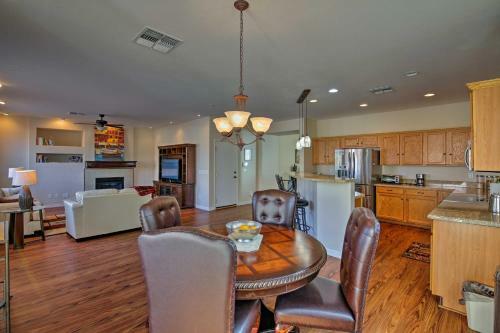 Luxurious Home With Pool, 2 Mi To Surprise Stadium!