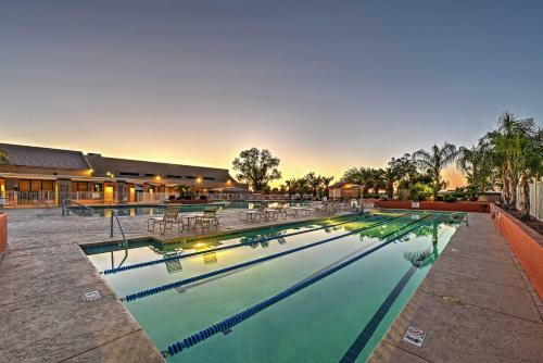 Peaceful Sun Lakes House With Community Pool And Golf!