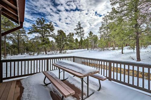Show Low Luxury Cabin With Forest Views And Fire Pit!