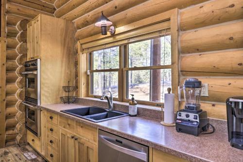 Luxury Show Low Cabin With Furnished Deck